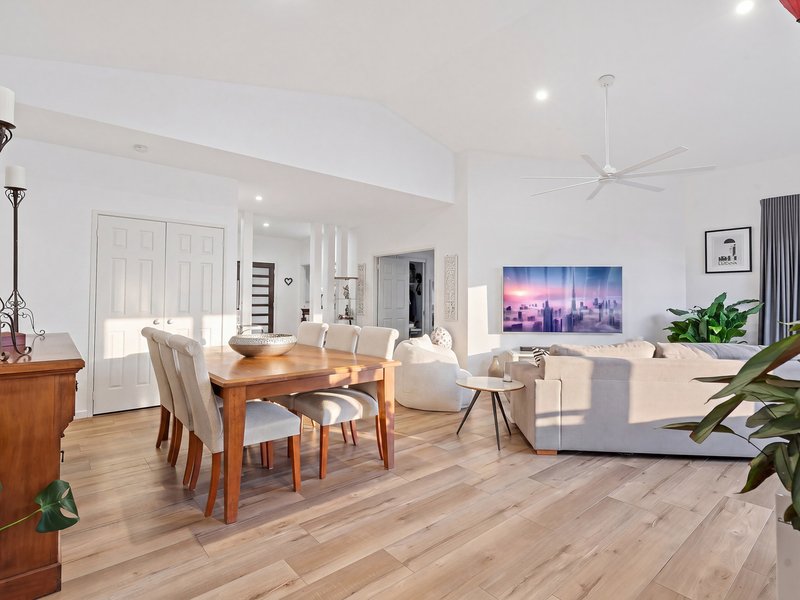 Photo - 47 Tullamarine Drive, Robina QLD 4226 - Image 8