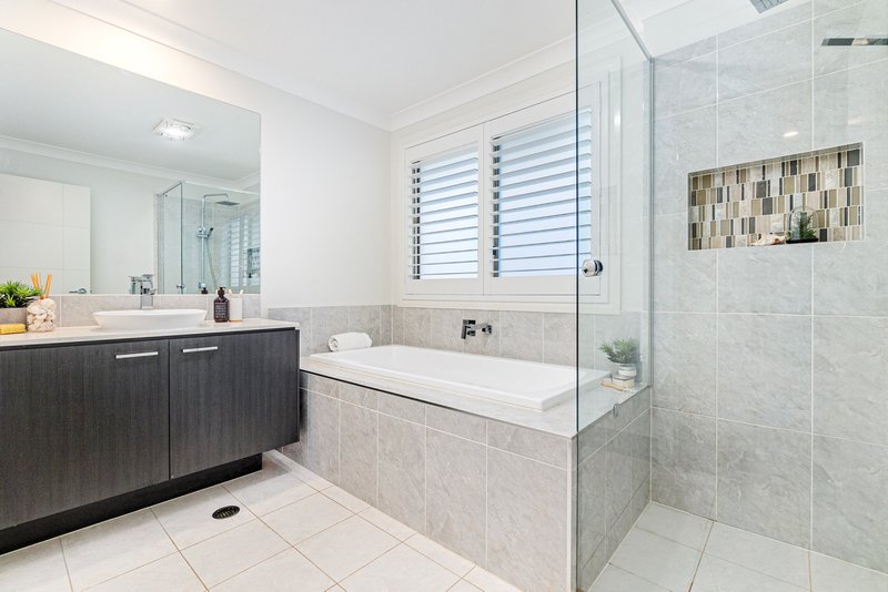 Photo - 47 Water Creek Boulevard, Kellyville NSW 2155 - Image 10