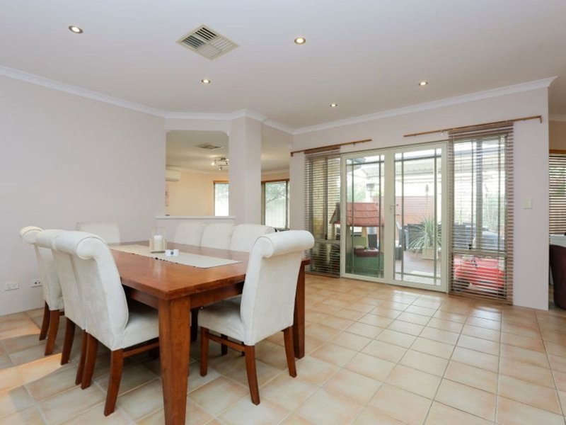 Photo - 47 Waterperry Drive, Canning Vale WA 6155 - Image 7