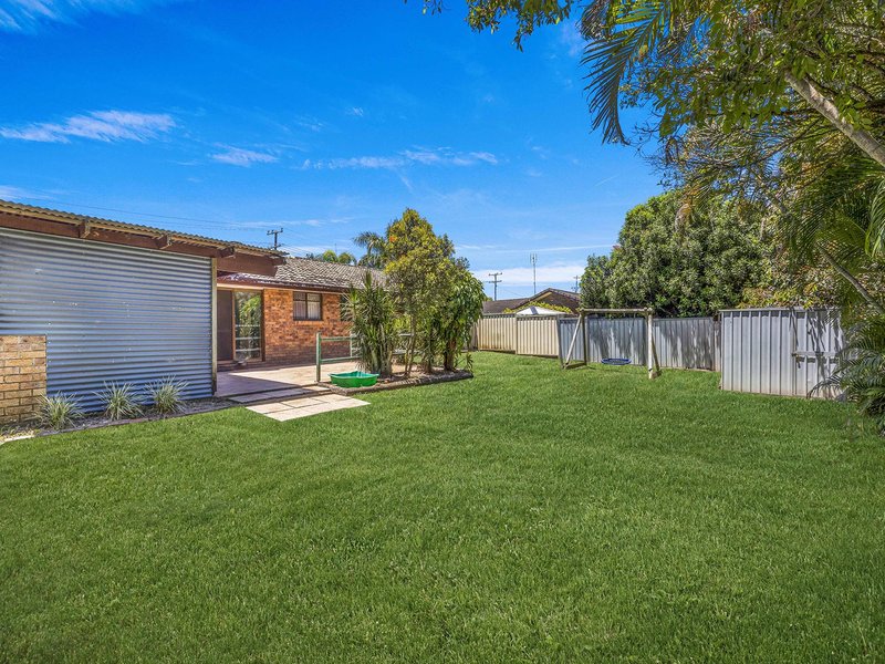 Photo - 47 Wharf Road, Bli Bli QLD 4560 - Image 3