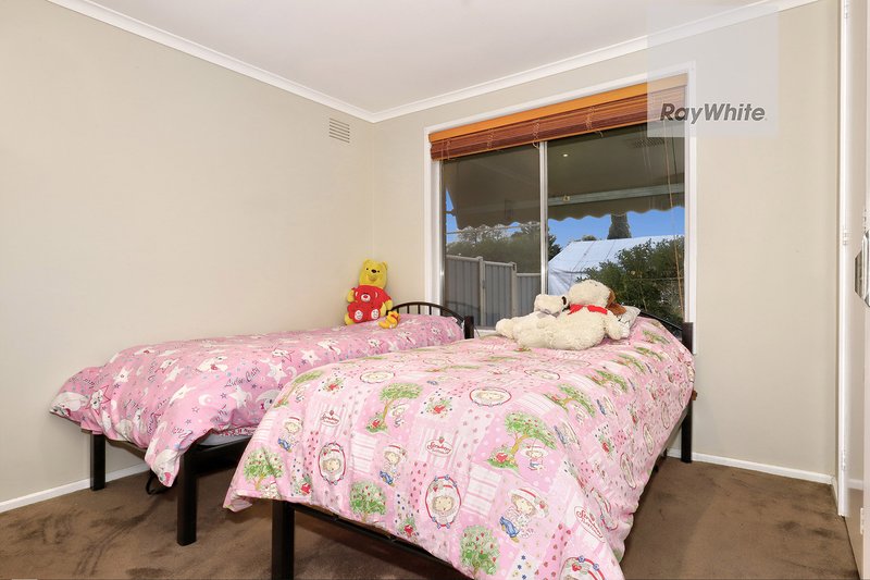 Photo - 47 Wolverton Drive, Gladstone Park VIC 3043 - Image 13