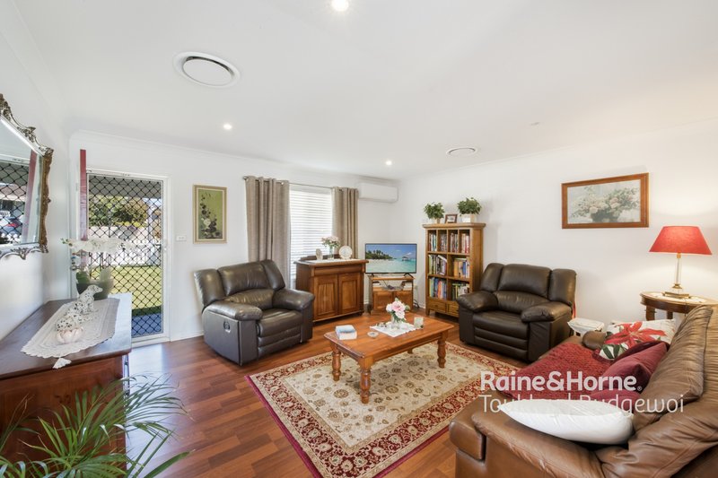 Photo - 47 Woodlawn Drive, Budgewoi NSW 2262 - Image 3