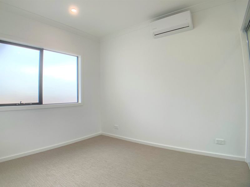 Photo - 4/7 Wordsworth Avenue, Clayton South VIC 3169 - Image 7