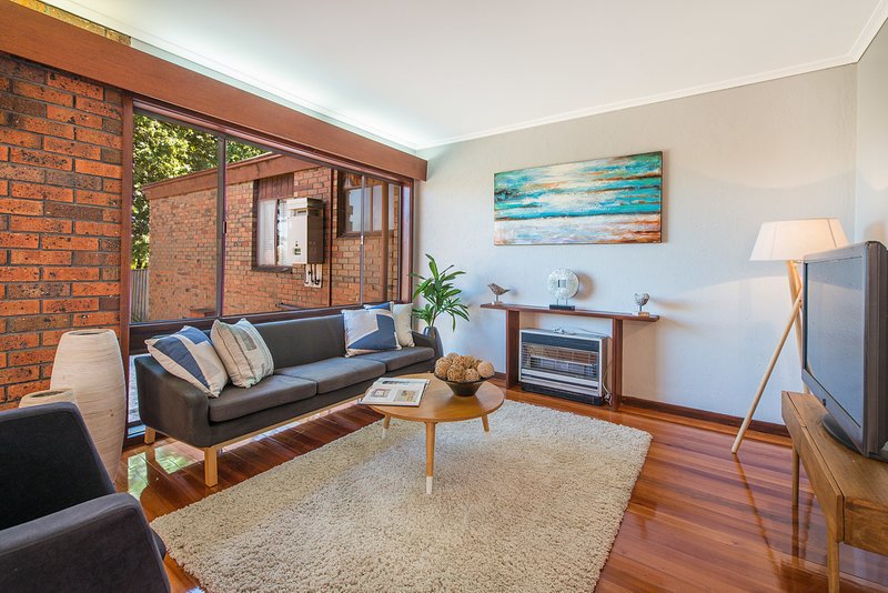 Photo - 4/70-72 Patrick Street, Oakleigh East VIC 3166 - Image 5