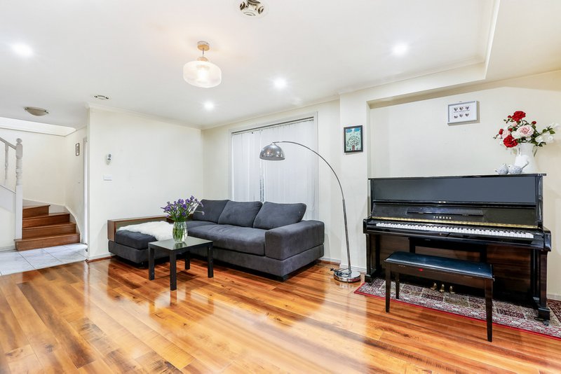 Photo - 4/70 Carroll Street, Deer Park VIC 3023 - Image 2