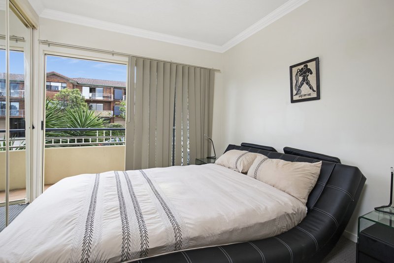 Photo - 4/70 Ekibin Road, Annerley QLD 4103 - Image 6