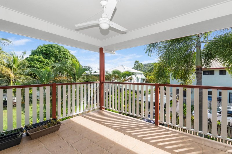 Photo - 4/70 Livingstone Street, West End QLD 4810 - Image 2