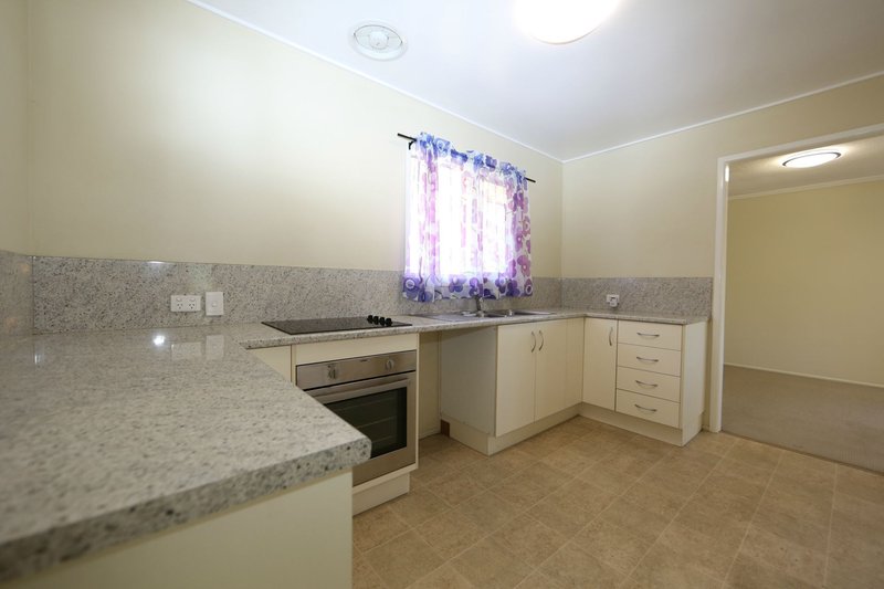 Photo - 470 Newnham Road, Wishart QLD 4122 - Image 2
