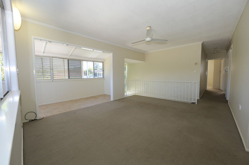 Photo - 470 Newnham Road, Wishart QLD 4122 - Image 3