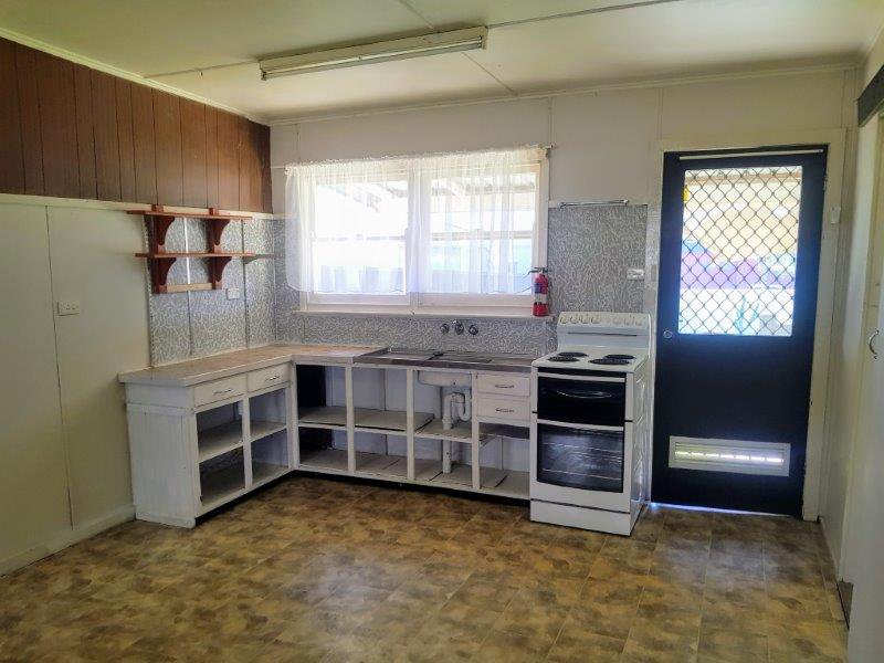 Photo - 470 The Entrance Road, Bateau Bay NSW 2261 - Image 2