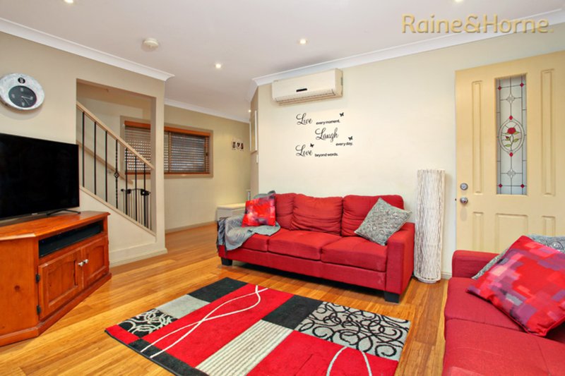 Photo - 4/71 Brisbane Street, Oxley Park NSW 2760 - Image 2