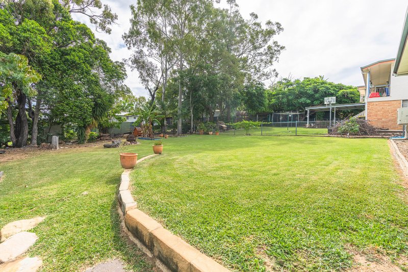 Photo - 471 Crane Avenue, Kawana QLD 4701 - Image 2