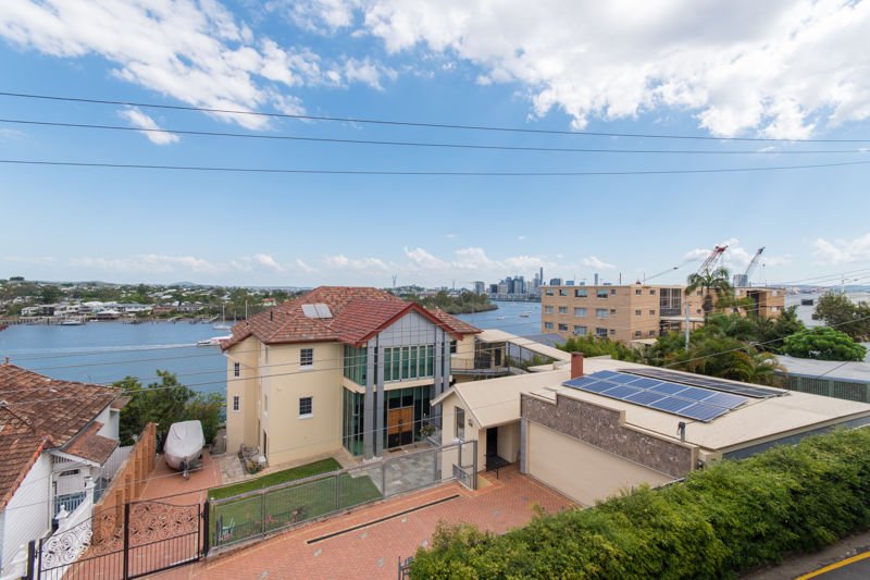 4/71 Hillside Crescent, Hamilton QLD 4007