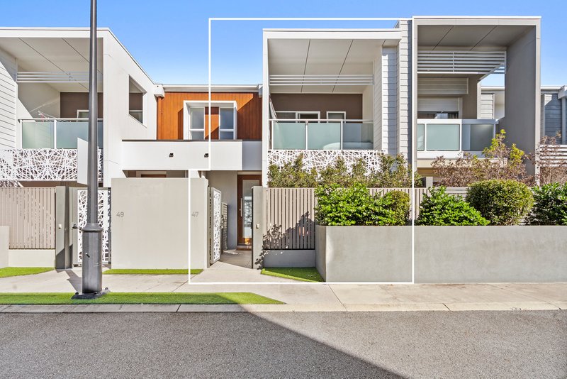 Photo - 47/1 Vue Boulevard, Robina QLD 4226 - Image 1