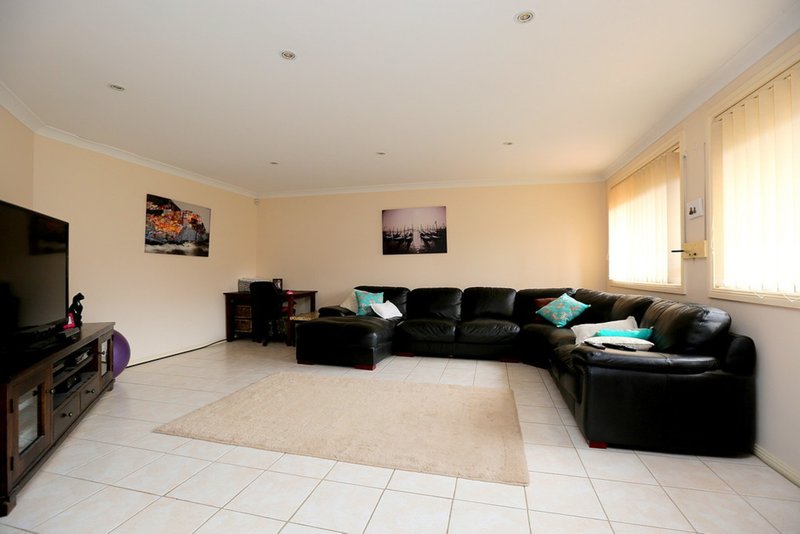 Photo - 4/71A Highland Avenue, Bankstown NSW 2200 - Image 3