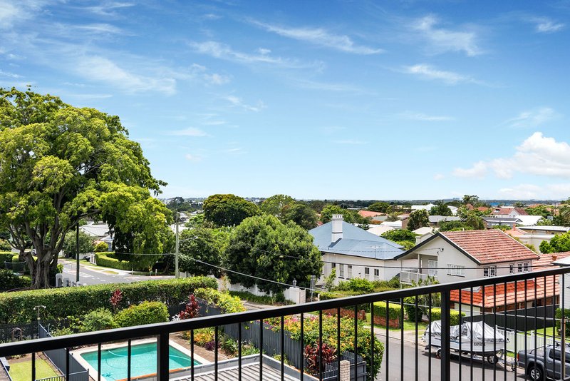 Photo - 4/72 Bayview Terrace, Clayfield QLD 4011 - Image 2