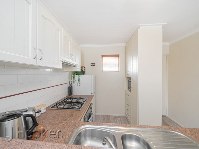 Photo - 47/22 Nile Street, East Perth WA 6004 - Image 5