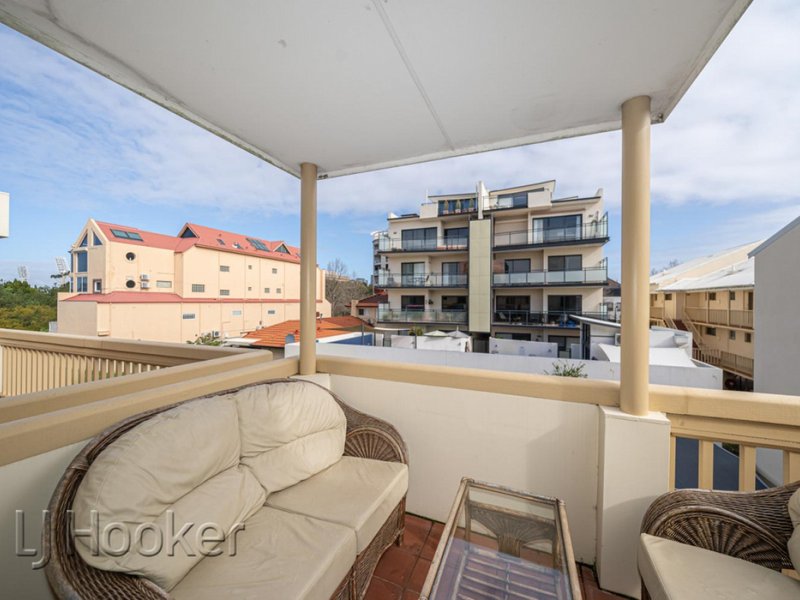 Photo - 47/22 Nile Street, East Perth WA 6004 - Image 14