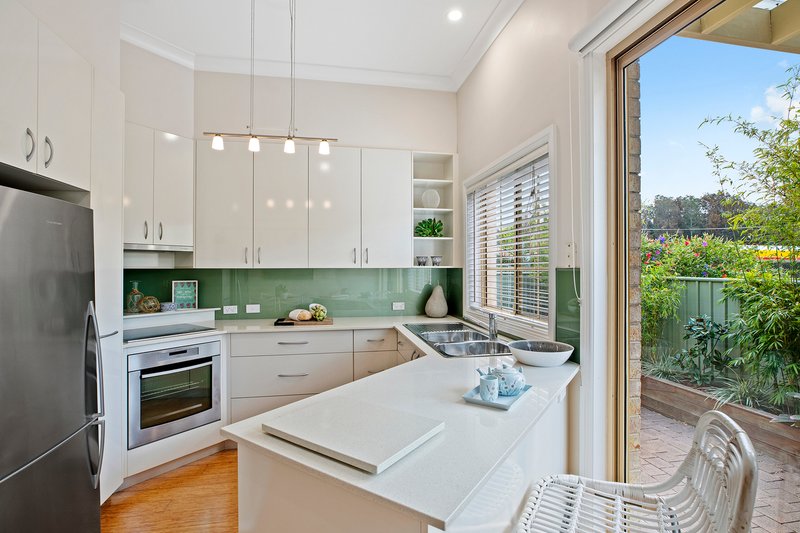 Photo - 4/73-75 Havenview Road, Terrigal NSW 2260 - Image 2