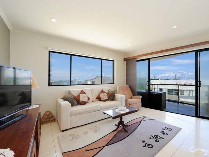 Photo - 4/73 Sixth Avenue, Maroochydore QLD 4558 - Image 2