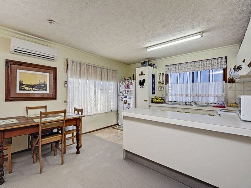 Photo - 47/3 Township Drive, Burleigh Heads QLD 4220 - Image 8