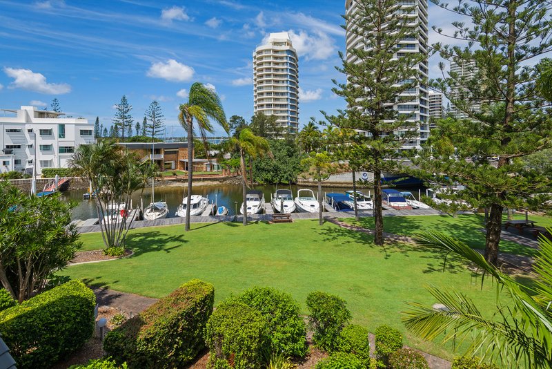 Photo - 47/37 Bayview Street, Runaway Bay QLD 4216 - Image 3