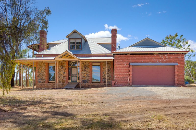 Photo - 474 Chiltern Rutherglen Road, Cornishtown VIC 3683 - Image 2