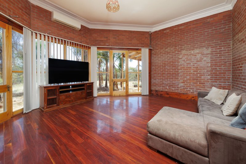 Photo - 474 Chiltern Rutherglen Road, Cornishtown VIC 3683 - Image 9