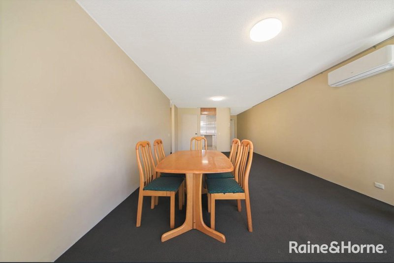 Photo - 4/74 Kensington Terrace, Toowong QLD 4066 - Image 8
