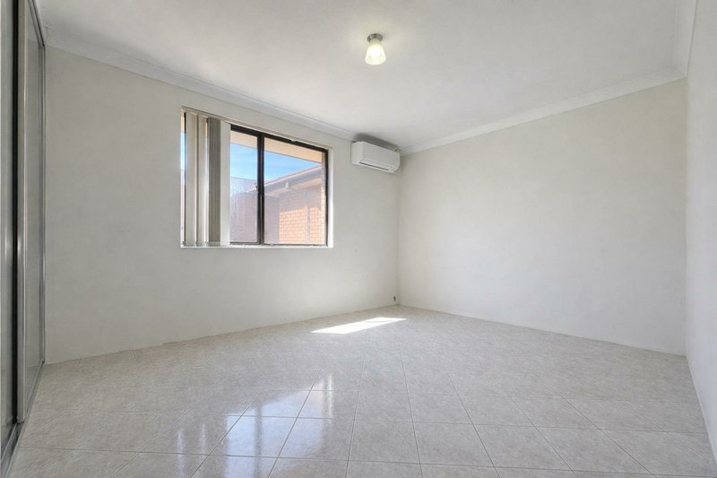 Photo - 4/74 Mcburney Road, Cabramatta NSW 2166 - Image 4