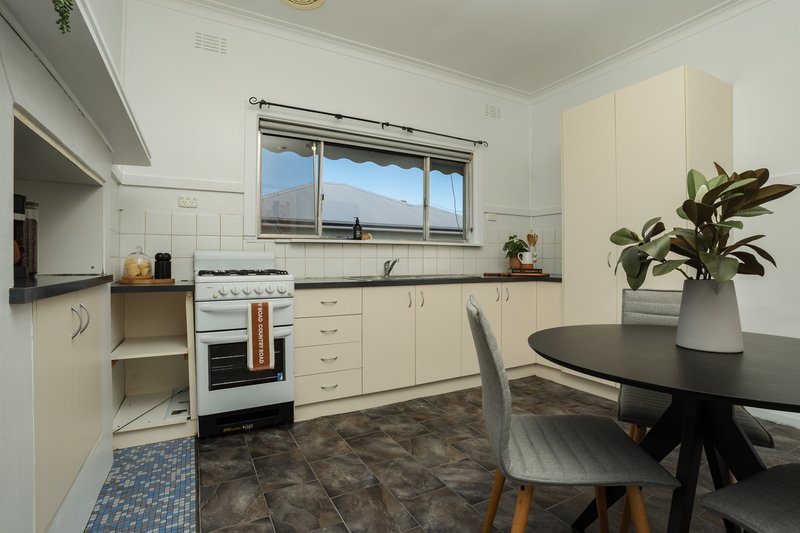 Photo - 474 Prune Street, Lavington NSW 2641 - Image 5