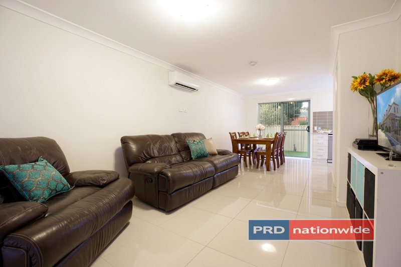 Photo - 4/75 Australia Street, St Marys NSW 2760 - Image 6