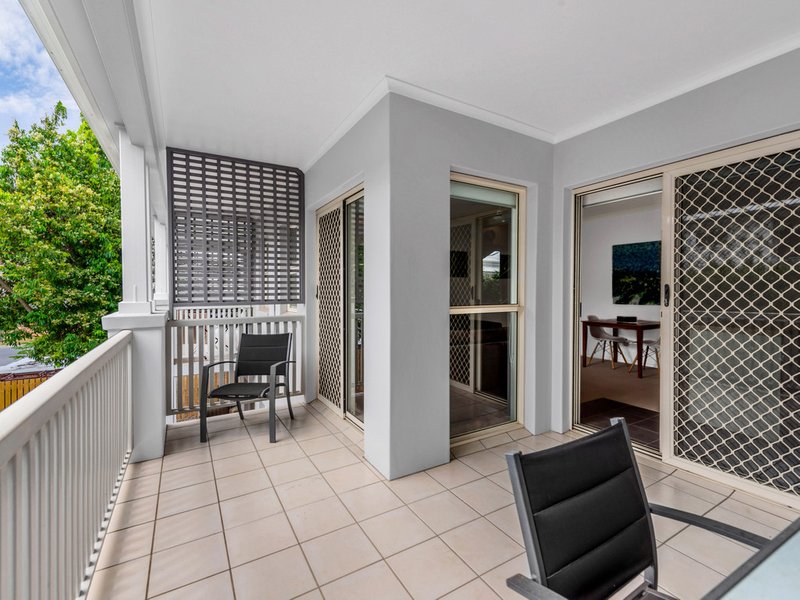 Photo - 4/75 Riding Road, Hawthorne QLD 4171 - Image 4