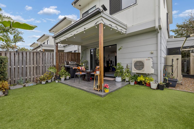 Photo - 4/75 Samsonvale Road, Strathpine QLD 4500 - Image 3
