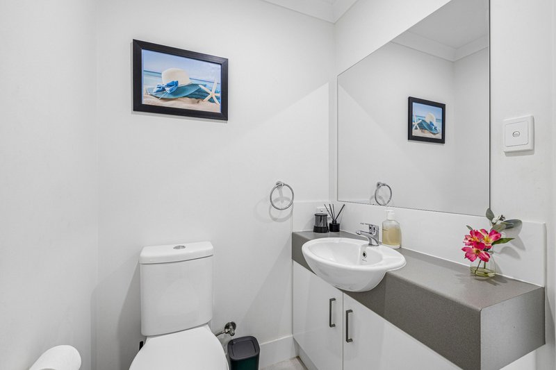 Photo - 4/75 Samsonvale Road, Strathpine QLD 4500 - Image 12