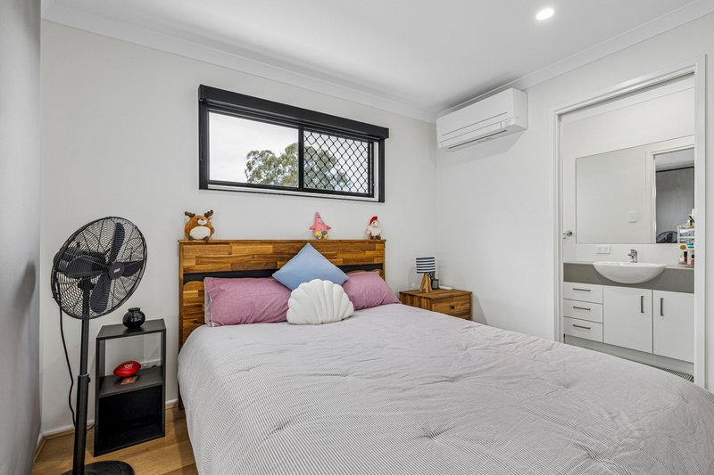 Photo - 4/75 Samsonvale Road, Strathpine QLD 4500 - Image 14