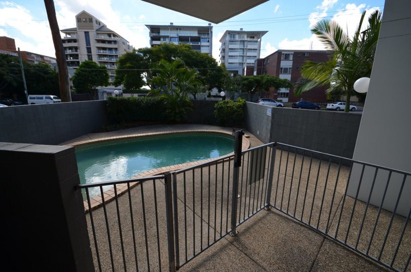 Photo - 4/75 Thorn Street, Kangaroo Point QLD 4169 - Image 11