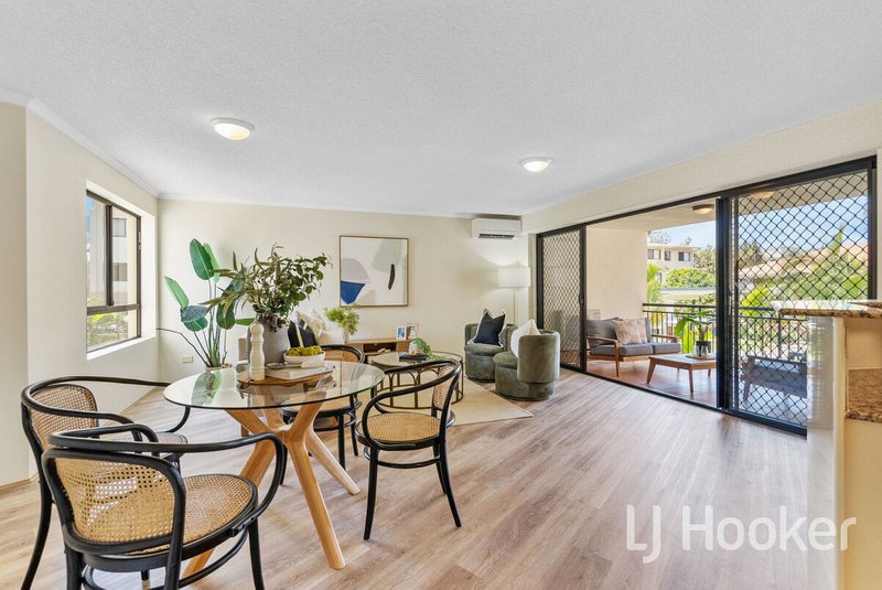 Photo - 47/55 Harries Road, Coorparoo QLD 4151 - Image