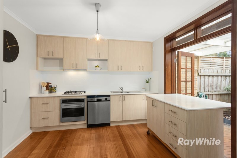 Photo - 4/76 Ardyne Street, Murrumbeena VIC 3163 - Image 3