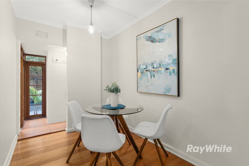 Photo - 4/76 Ardyne Street, Murrumbeena VIC 3163 - Image 4