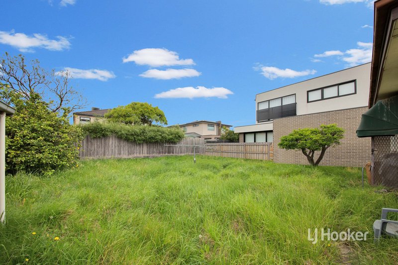 Photo - 476 Bluff Road, Hampton VIC 3188 - Image 7