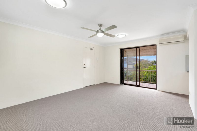 Photo - 4/76 Brighton Street, Biggera Waters QLD 4216 - Image 6