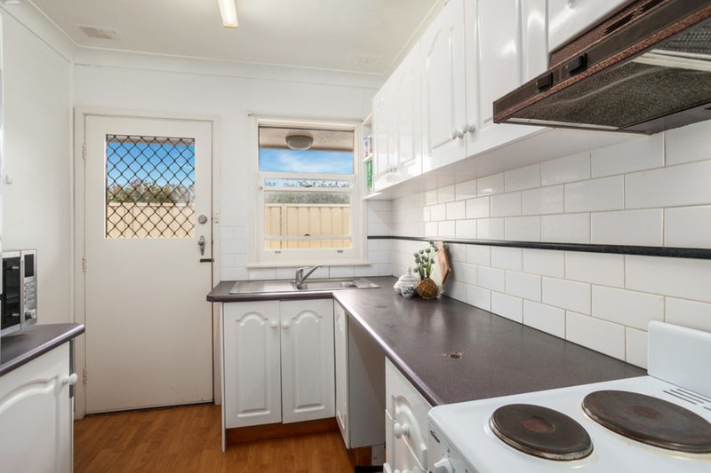 Photo - 4/76 Carroll Road, East Corrimal NSW 2518 - Image 3