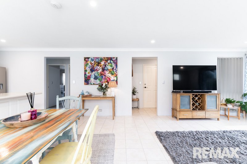 Photo - 4/76 Harden Park Trail, Carramar WA 6031 - Image 2