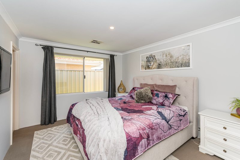 Photo - 4/76 Harden Park Trail, Carramar WA 6031 - Image 11