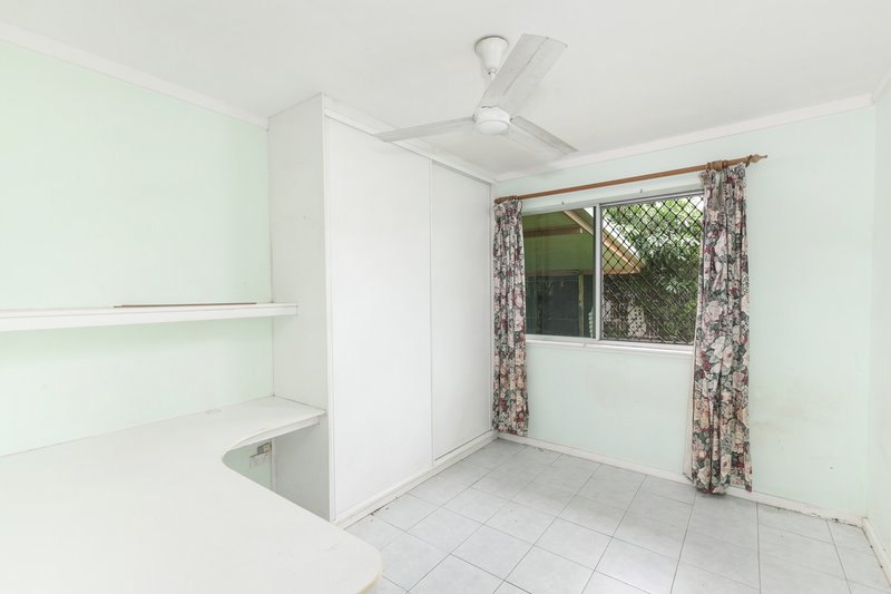 Photo - 476 Mccoombe Street, Manoora QLD 4870 - Image 5