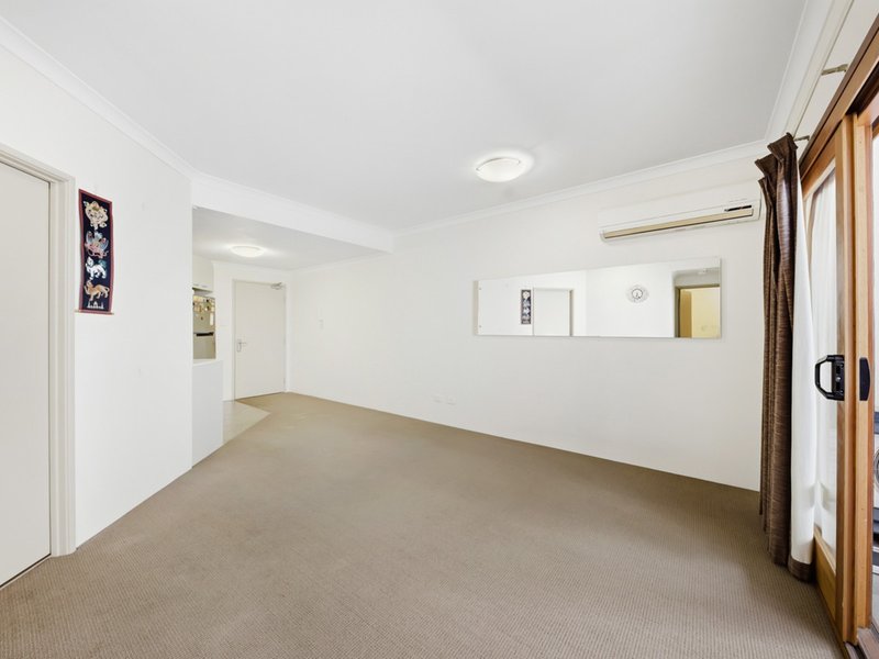 Photo - 4/76 Newcastle Street, Perth WA 6000 - Image 6