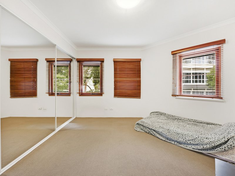Photo - 4/76 Newcastle Street, Perth WA 6000 - Image 10