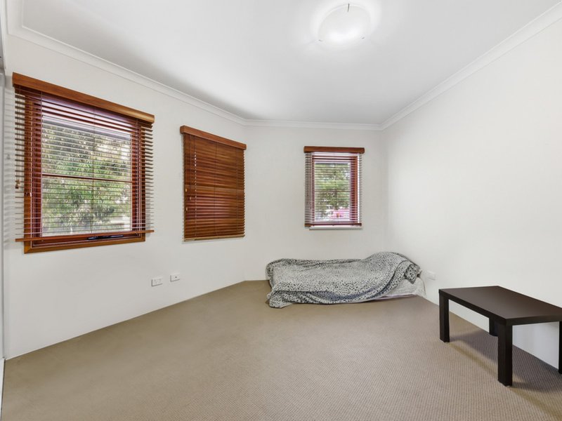 Photo - 4/76 Newcastle Street, Perth WA 6000 - Image 11