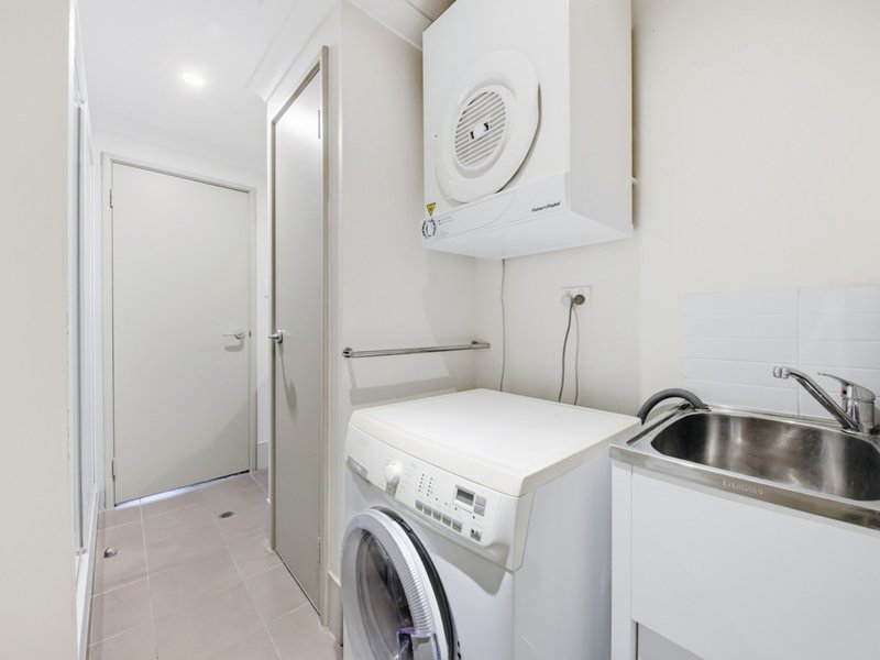 Photo - 4/76 Newcastle Street, Perth WA 6000 - Image 13